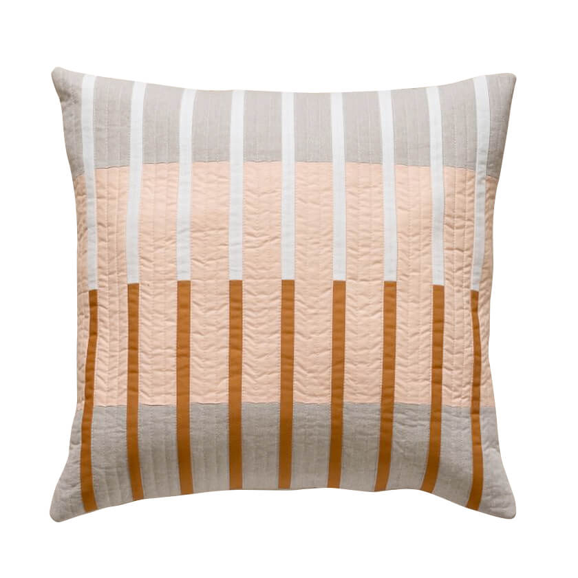 Vacilando Quilting Co. Pillow Cover